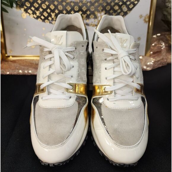 Authentic Louis Vuitton Suede Patent Calfskin Embossed Monogram Run Away Sneake - Picture 14 of 16